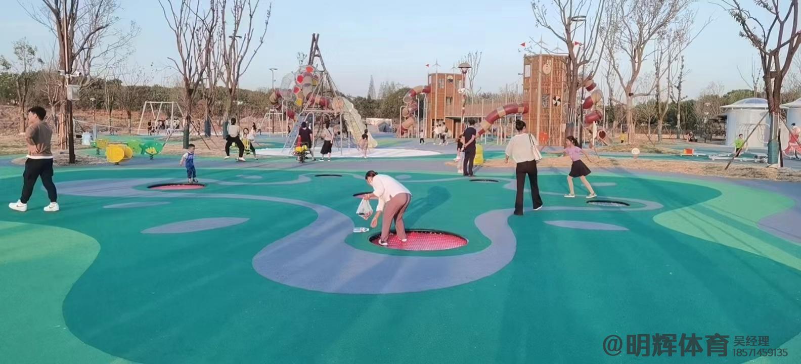 拉萨公园跑道是用什么材料做成的